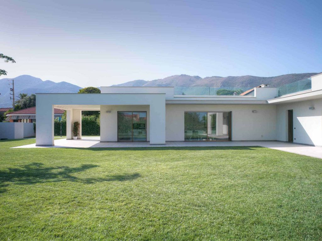 Villa Savona, immagine di copertina