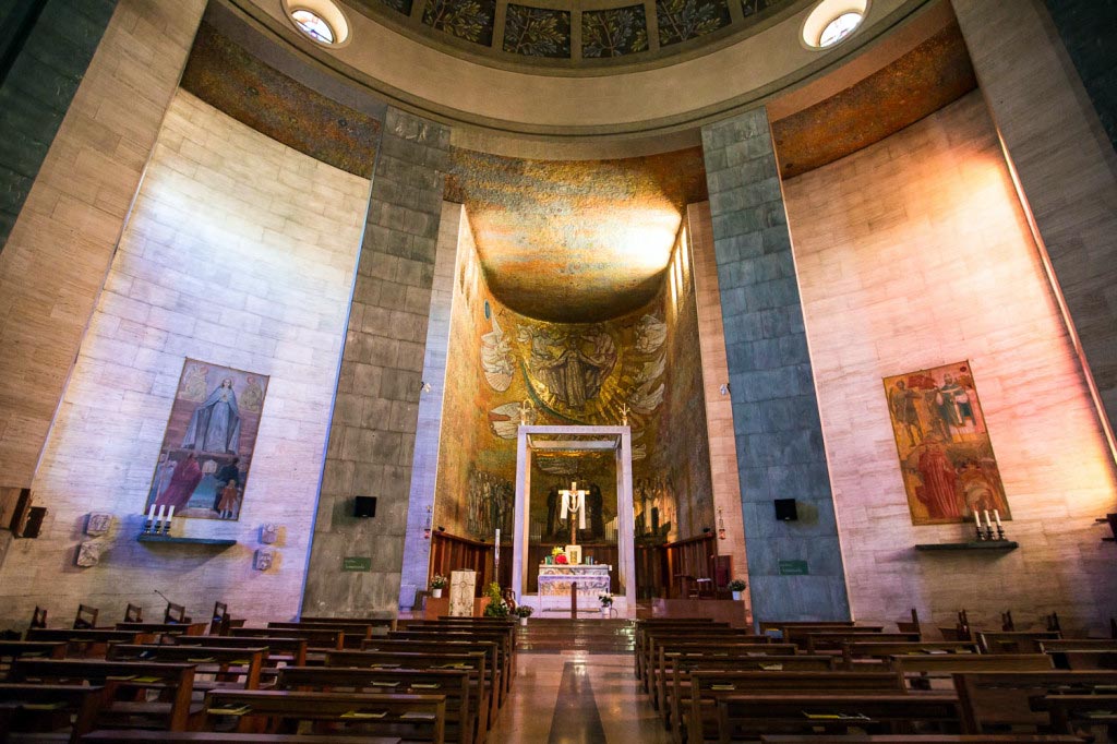 Interno del Tempio Votivo della Pace