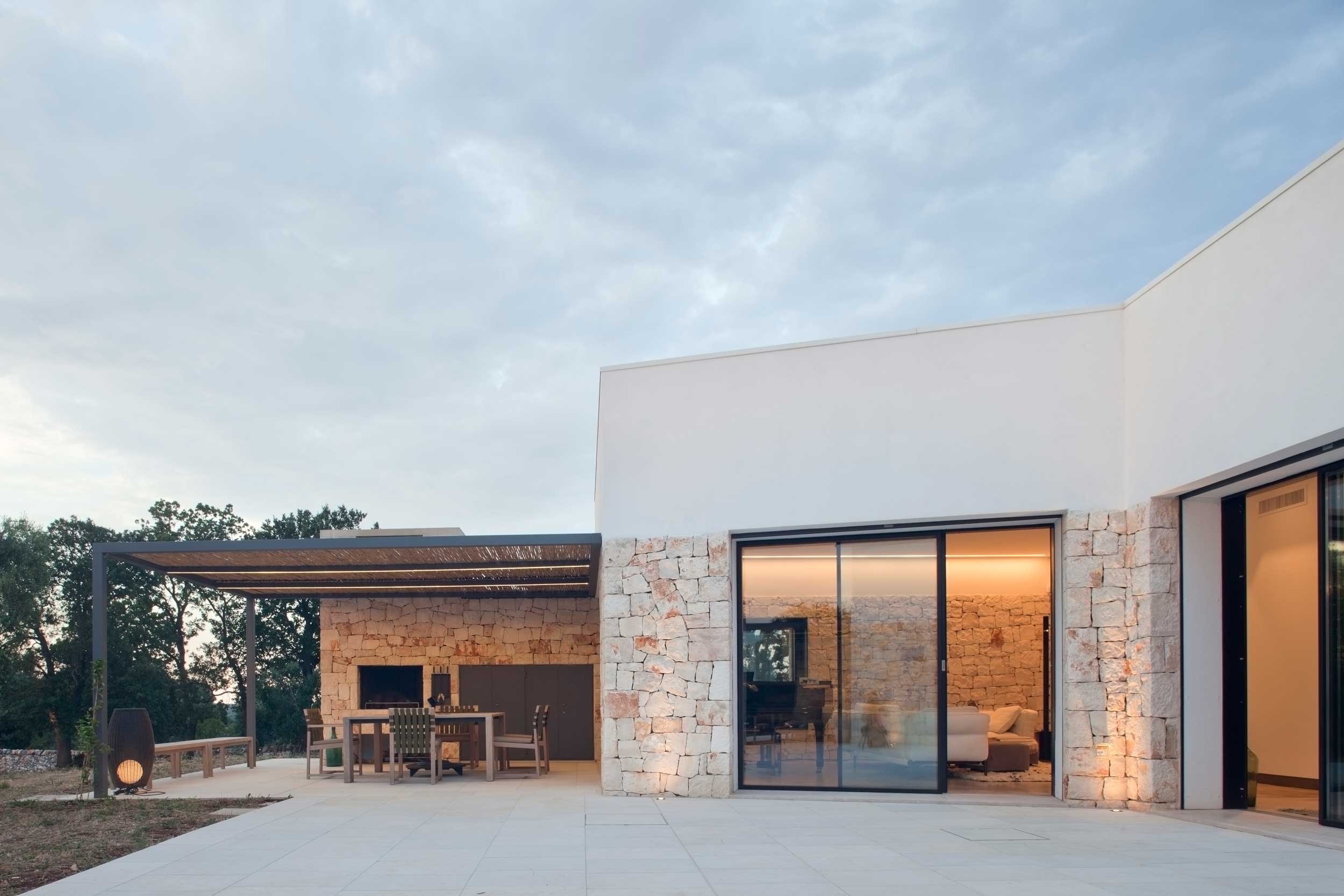 villa-ostuni-patio-extérieur-carminati