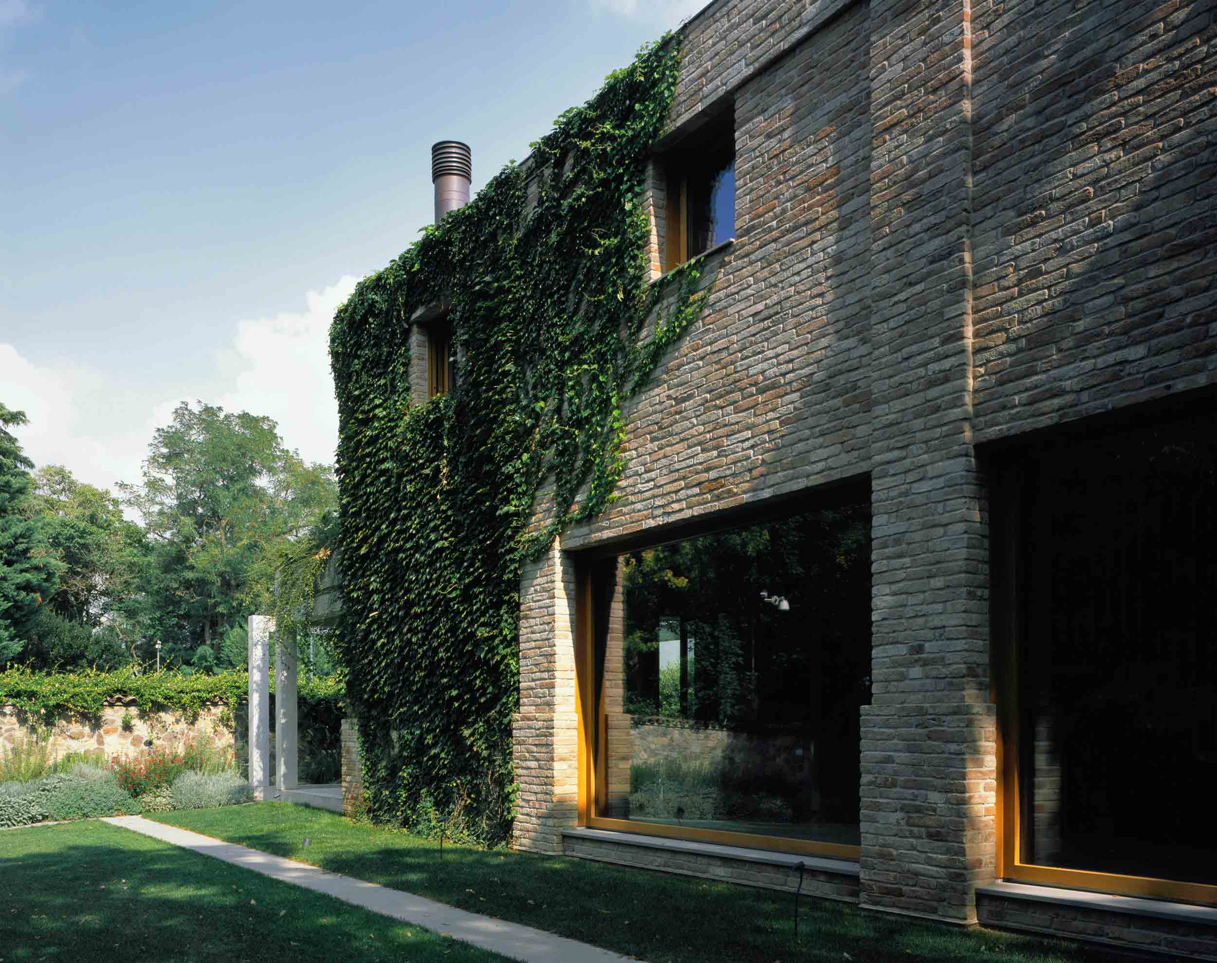 villa-parma-façade-brique-fixe-carminati