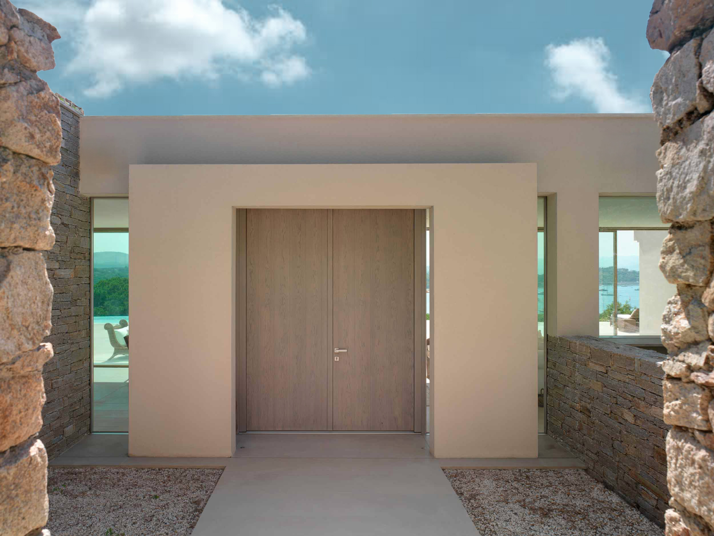 Portoncino d’ingresso in rovere con finitura natural effect