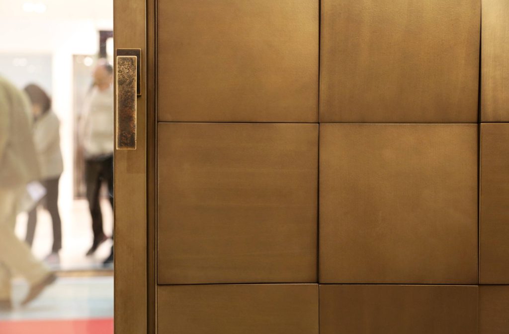Detail of a Skyline window and boiserie with bronze effect paint