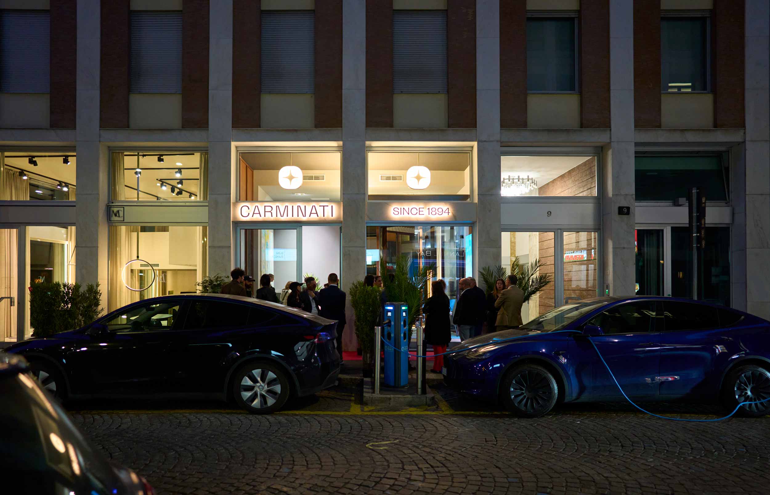 prospetto-notturno-concept-store-carminati