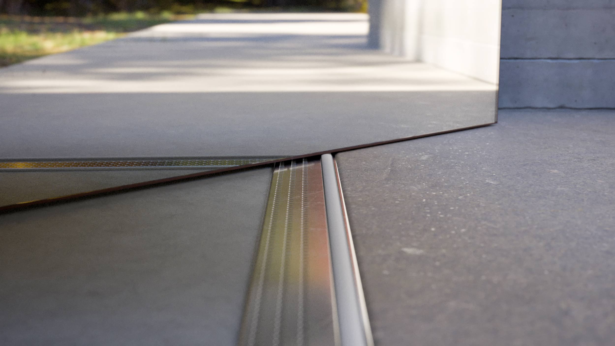 Guida incassata del portoncino Seaview con finitura cromo satinato