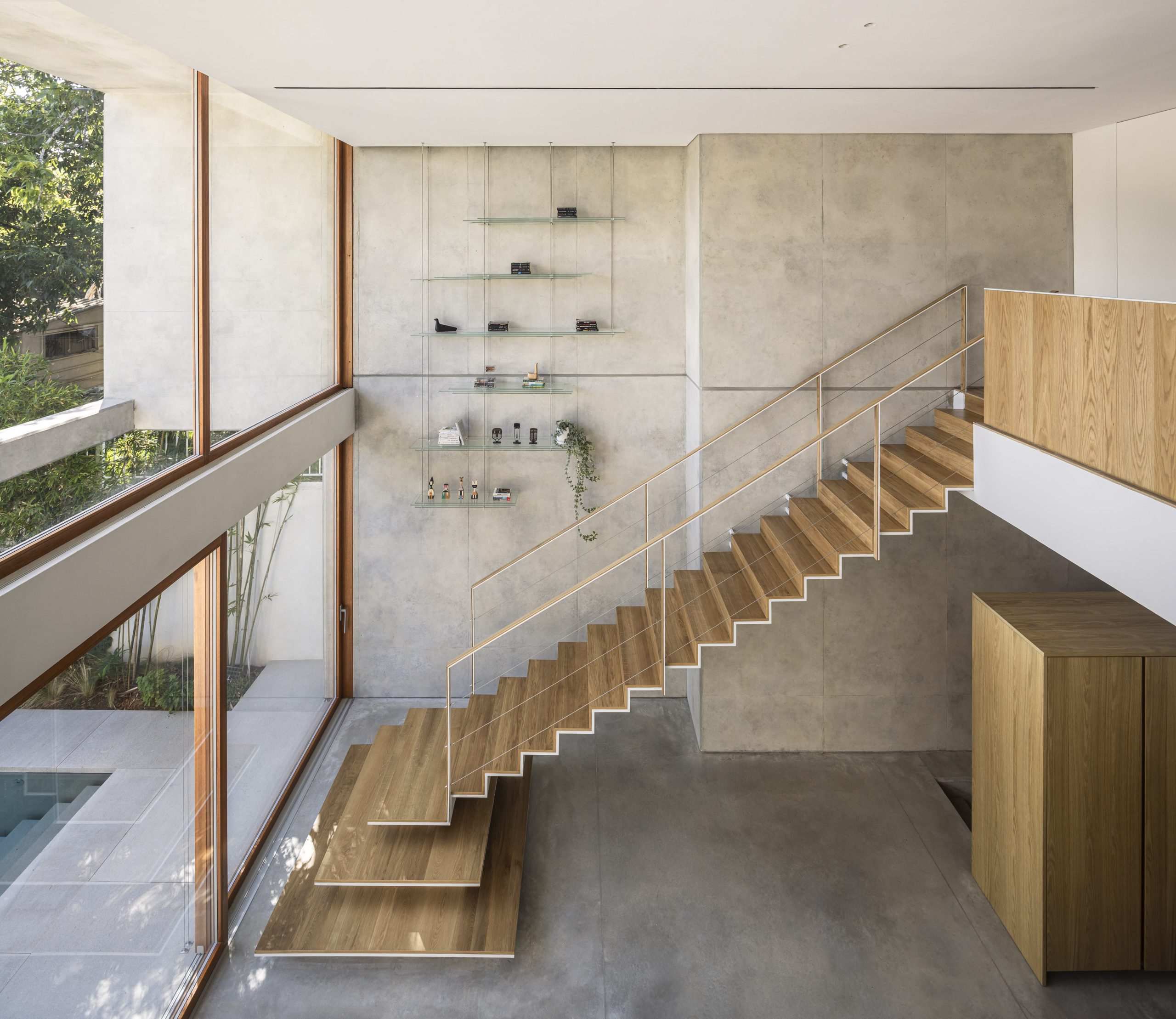 Vista di profilo degli alzanti scorrevoli HW80 Slim in legno a 4 ante