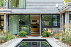Skyline Sliding windows open